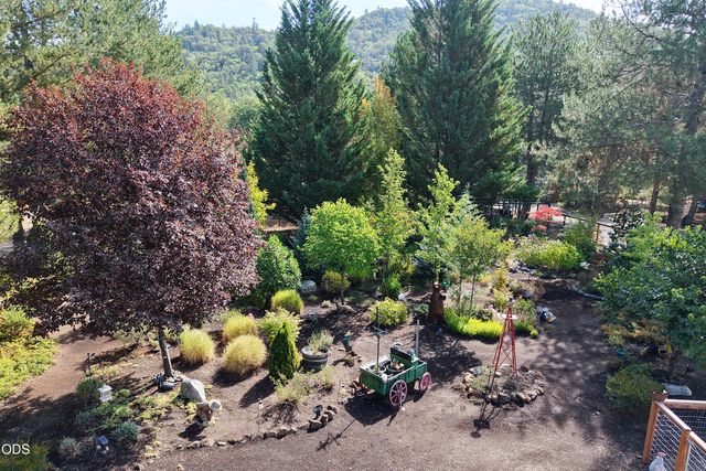 20551 Highway 62, Shady Cove, OR 97539