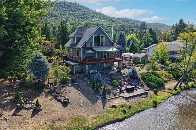 20551 Highway 62, Shady Cove, OR 97539