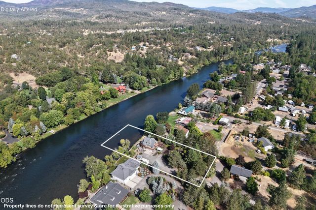 20551 Highway 62, Shady Cove, OR 97539