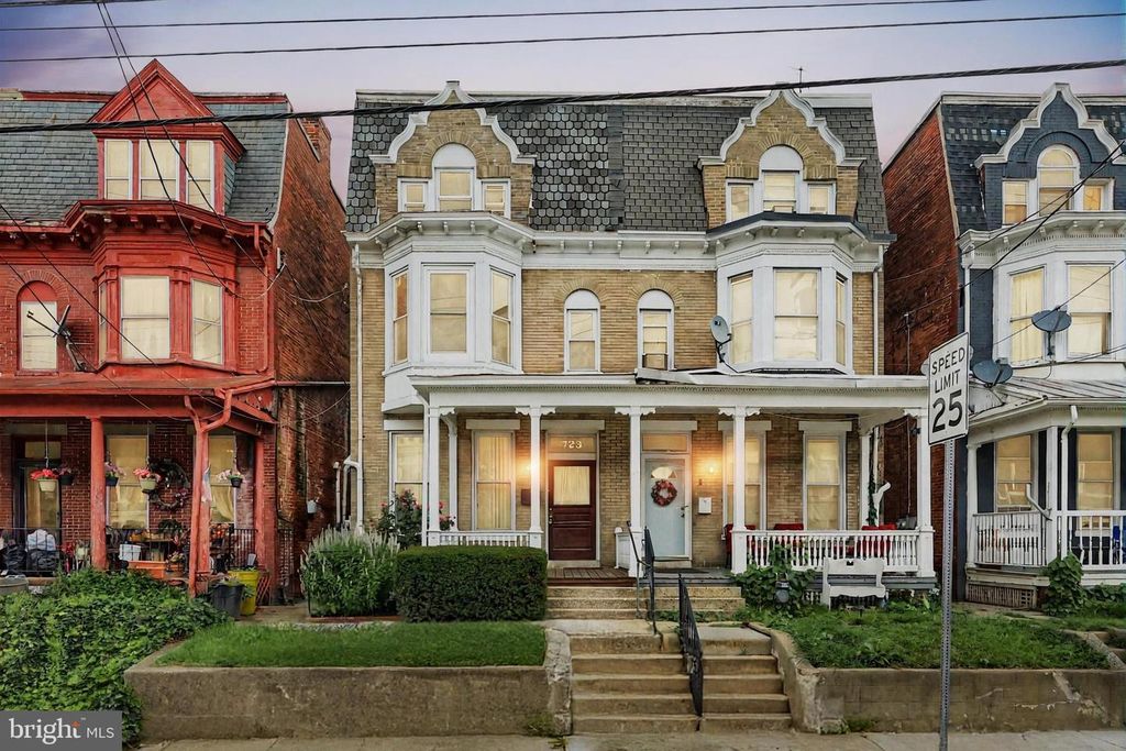 723 W KING ST, York, PA 17401