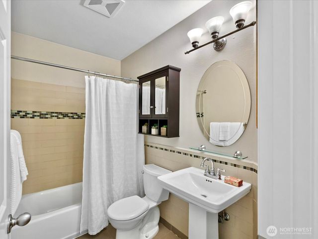 16320 3rd Avenue NE, Duvall, WA 98019