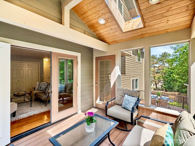16320 3rd Avenue NE, Duvall, WA 98019