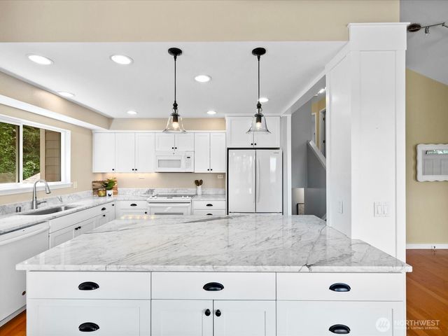 16320 3rd Avenue NE, Duvall, WA 98019