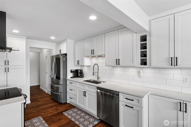 6513 27th Lane SE, Lacey, WA 98503