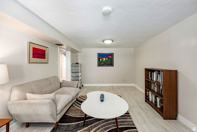 1752 E RAMONA AVE, Salt Lake City, UT 84108