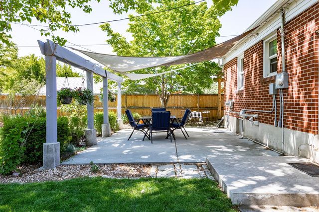 1752 E RAMONA AVE, Salt Lake City, UT 84108