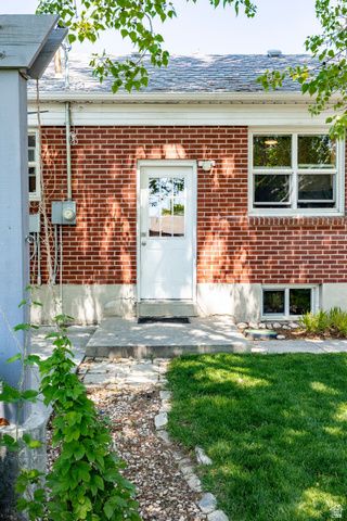 1752 E RAMONA AVE, Salt Lake City, UT 84108