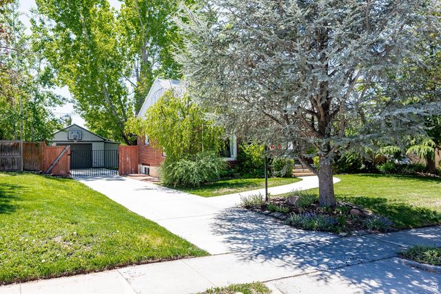 1752 E RAMONA AVE, Salt Lake City, UT 84108