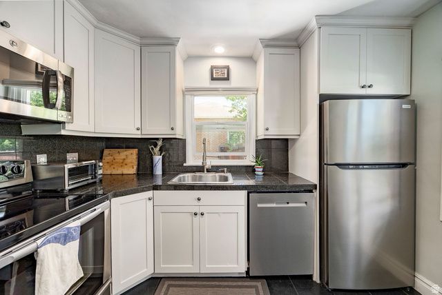 1752 E RAMONA AVE, Salt Lake City, UT 84108