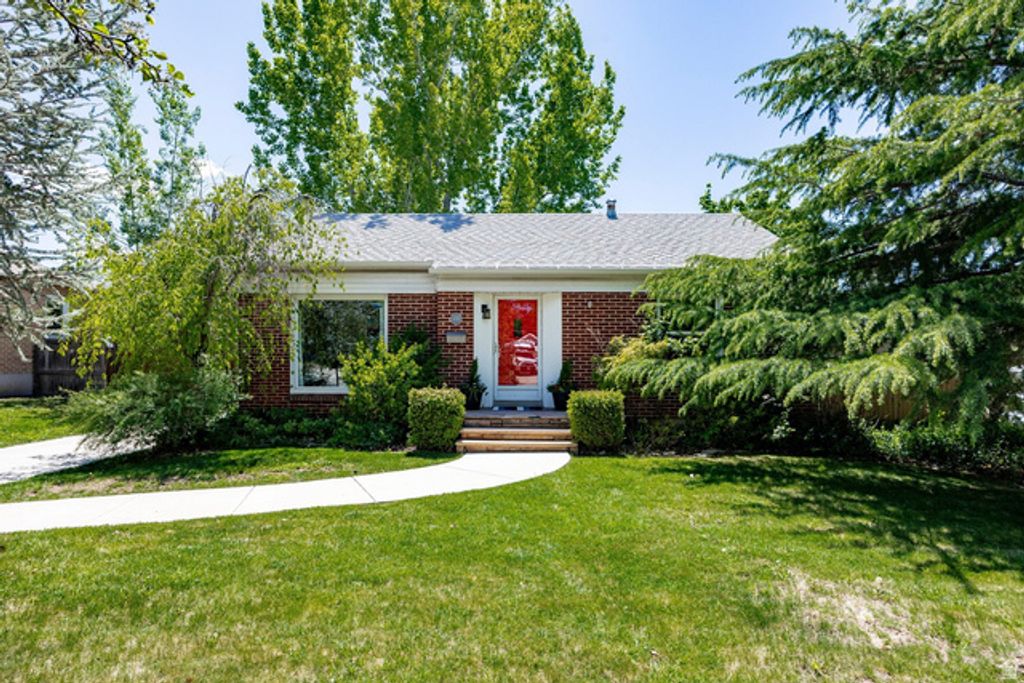 1752 E RAMONA AVE, Salt Lake City, UT 84108