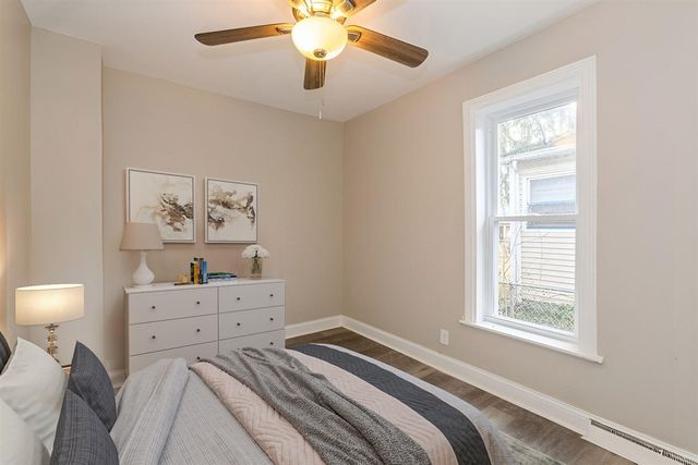 979 Lavette Avenue, Benton Harbor, MI 49022