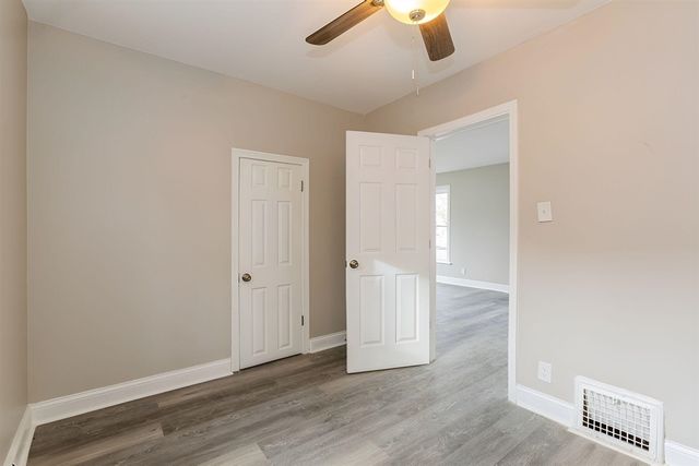 979 Lavette Avenue, Benton Harbor, MI 49022