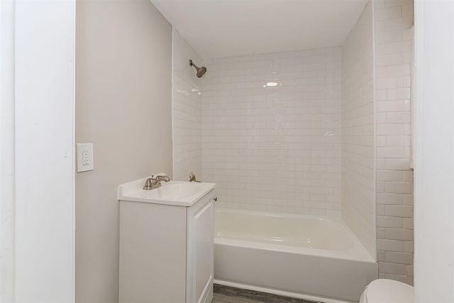 979 Lavette Avenue, Benton Harbor, MI 49022