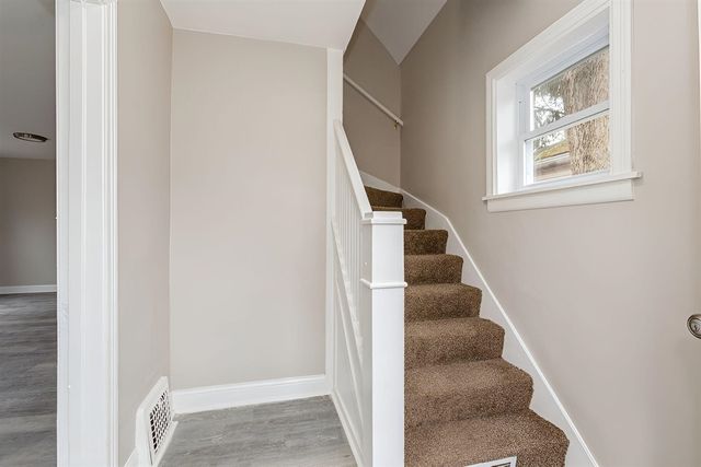 979 Lavette Avenue, Benton Harbor, MI 49022