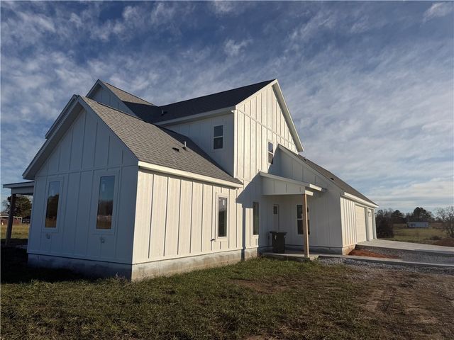 24023 Stargaze Lane, Gravette, AR 72736