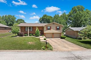 6201 Heritage Station Road, Belleville, IL 62223