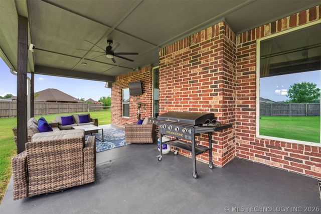 14320 N 57th East Avenue, Collinsville, OK 74021