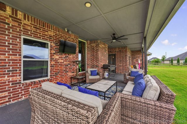 14320 N 57th East Avenue, Collinsville, OK 74021