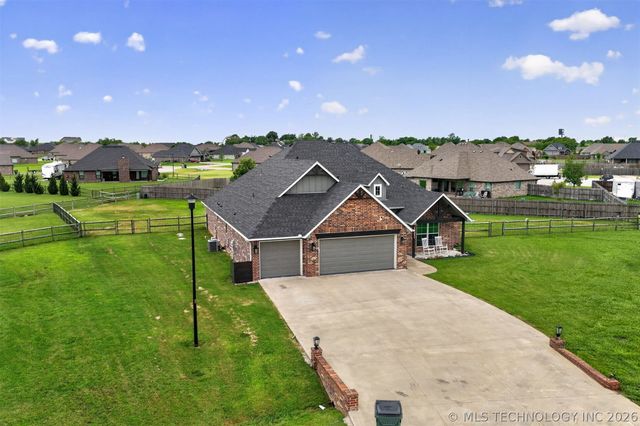 14320 N 57th East Avenue, Collinsville, OK 74021