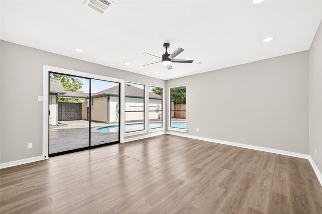 12530 Olympia Drive, Houston, TX 77077