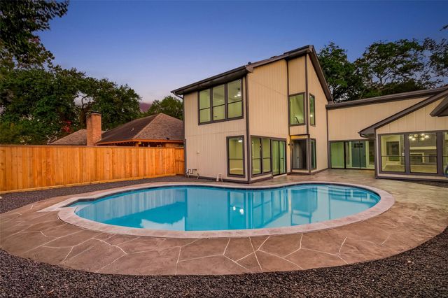 12530 Olympia Drive, Houston, TX 77077