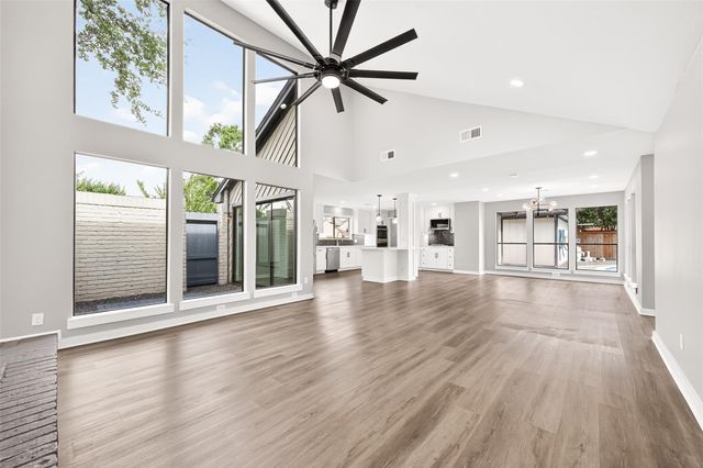 12530 Olympia Drive, Houston, TX 77077