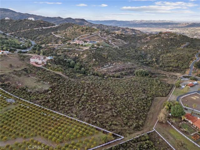 21903 Los Robles, Murrieta, CA 92562