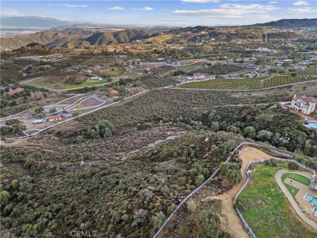 21903 Los Robles, Murrieta, CA 92562