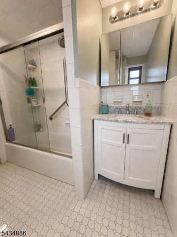 100 Prospect Ave H, Hackensack City, NJ 07601