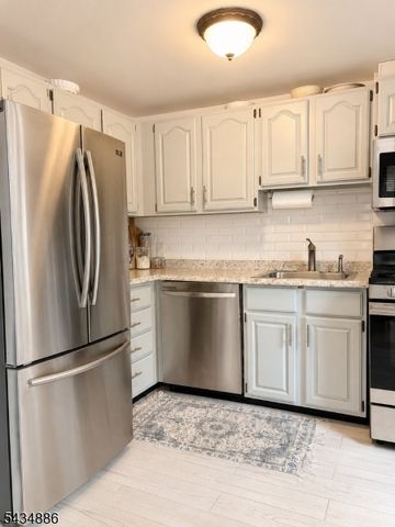 100 Prospect Ave H, Hackensack City, NJ 07601
