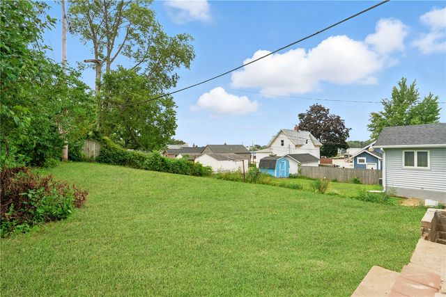 517 18Th St, Cedar Rapids, IA 52402
