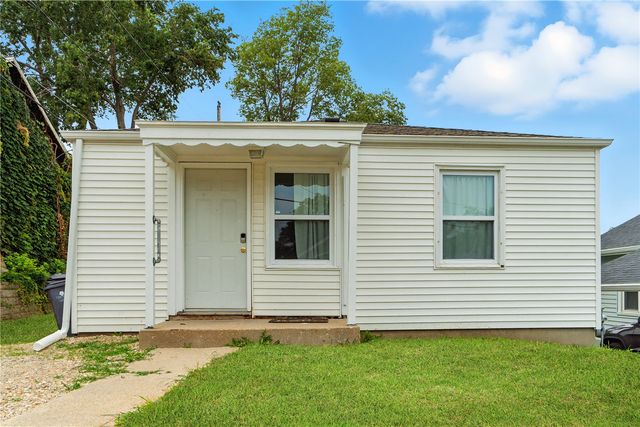 517 18Th St, Cedar Rapids, IA 52402