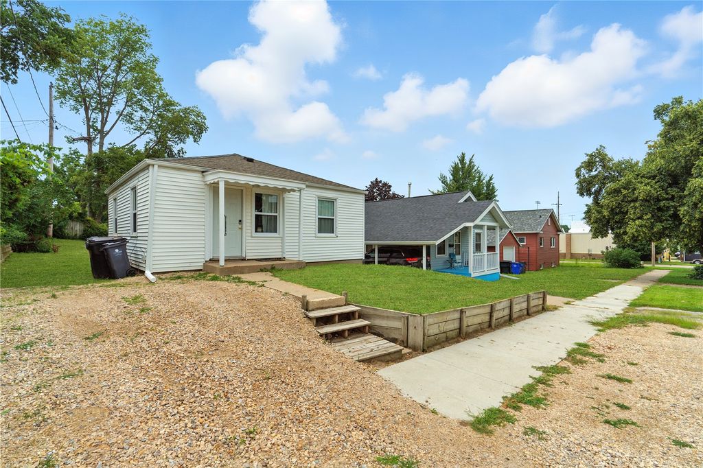 517 18Th St, Cedar Rapids, IA 52402