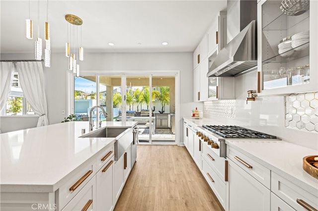 28618 Bloom, Saugus, CA 91350