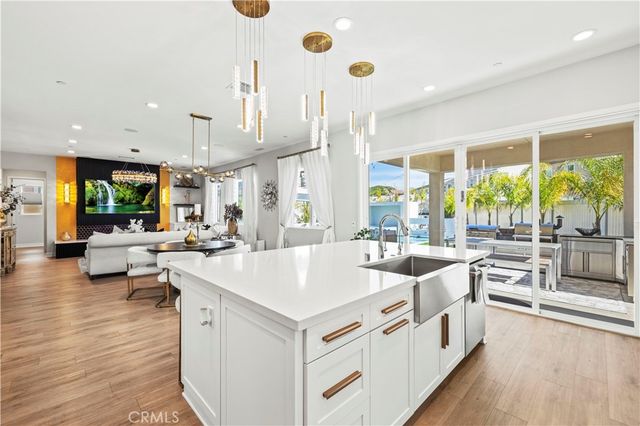 28618 Bloom, Saugus, CA 91350