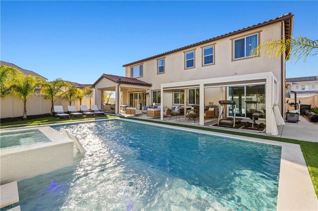 28618 Bloom, Saugus, CA 91350