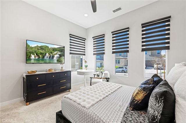 28618 Bloom, Saugus, CA 91350