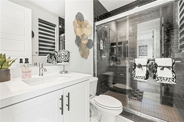 28618 Bloom, Saugus, CA 91350