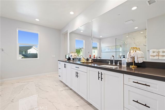 28618 Bloom, Saugus, CA 91350