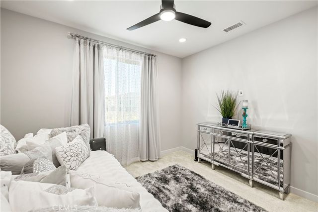 28618 Bloom, Saugus, CA 91350