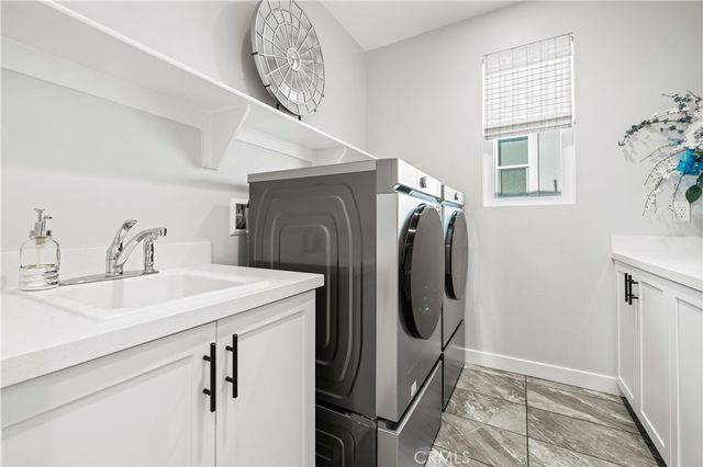 28618 Bloom, Saugus, CA 91350