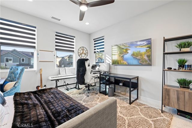 28618 Bloom, Saugus, CA 91350