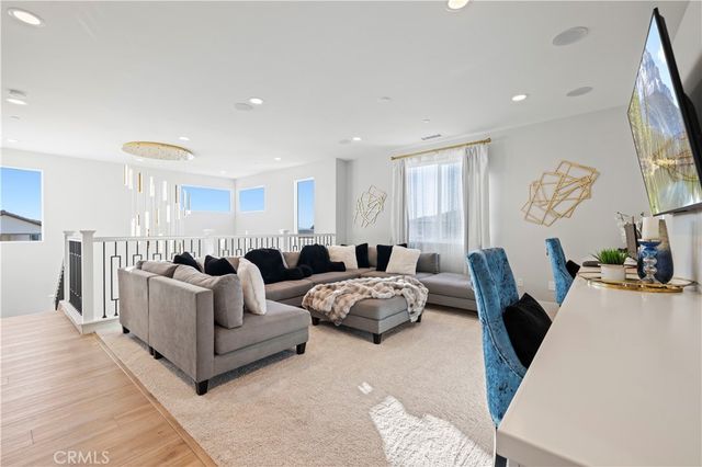 28618 Bloom, Saugus, CA 91350