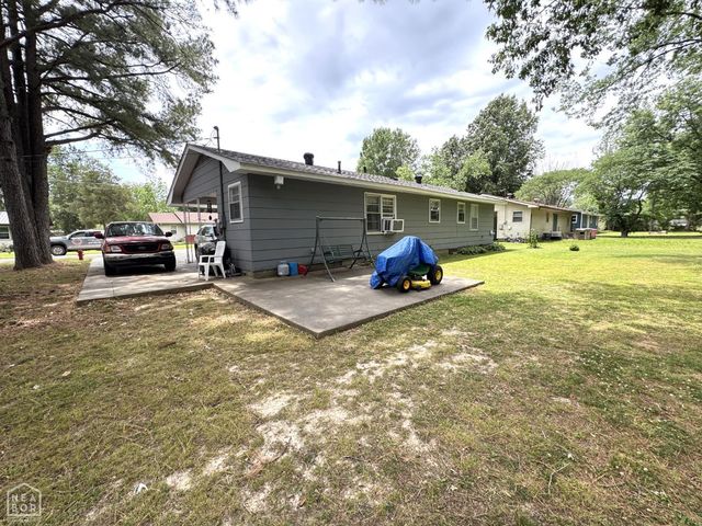 792 E Miller Street, Piggott, AR 72454