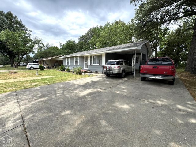 792 E Miller Street, Piggott, AR 72454