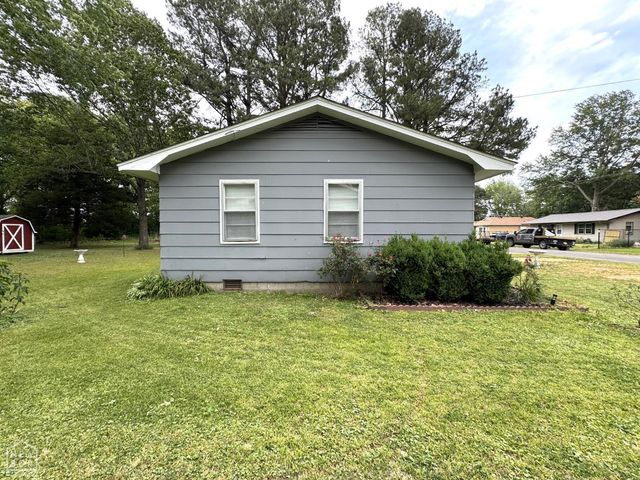 792 E Miller Street, Piggott, AR 72454