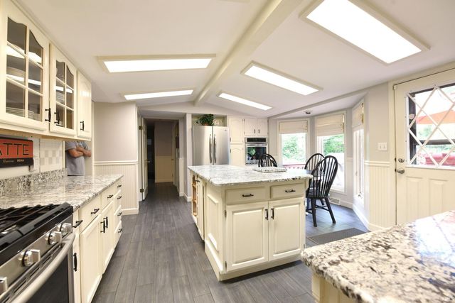 1306 Clayton Drive, South Bend, IN 46614