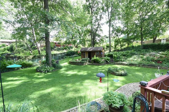 1306 Clayton Drive, South Bend, IN 46614