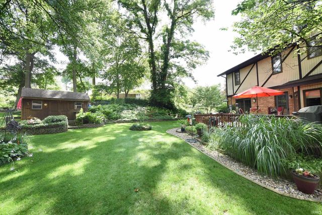 1306 Clayton Drive, South Bend, IN 46614