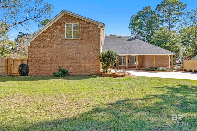 253 Blue Island Street, Fairhope, AL 36532